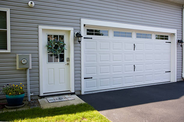 24/7 Emergency Garage Door Installation experts in Anderson Creek, NC